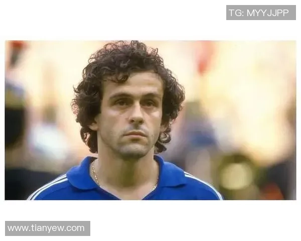 19岁足球天才崭露头角未来可期 他将成为足坛新一代巨星的领军人物 19岁足球天才崭露头角未来可期 他将成为足坛新一代巨星的领军人物