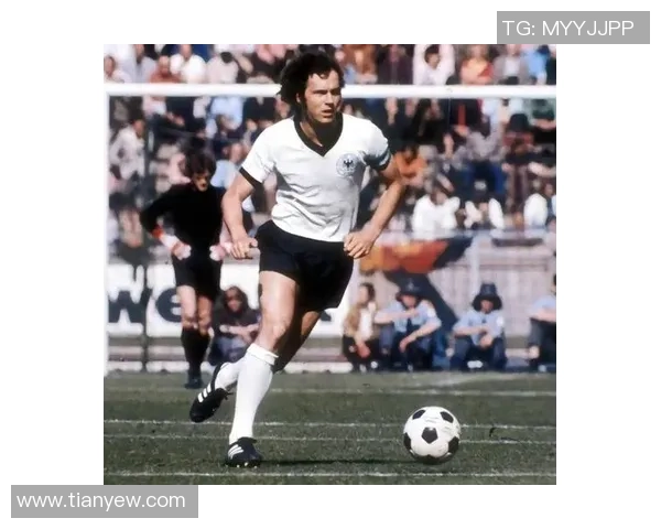 2017年最具影响力的足球巨星成长历程与辉煌成就揭秘 2017年最具影响力的足球巨星成长历程与辉煌成就揭秘