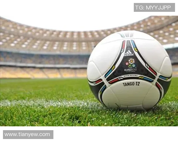 《足球百大球星全景回顾与历史影响力深度解析》 《足球百大球星全景回顾与历史影响力深度解析》