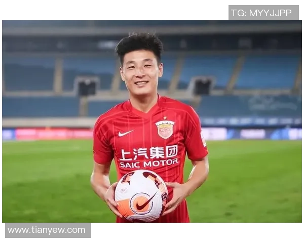 不抽烟的中国足球明星有哪些他们如何保持身体健康和竞技状态 不抽烟的中国足球明星有哪些他们如何保持身体健康和竞技状态