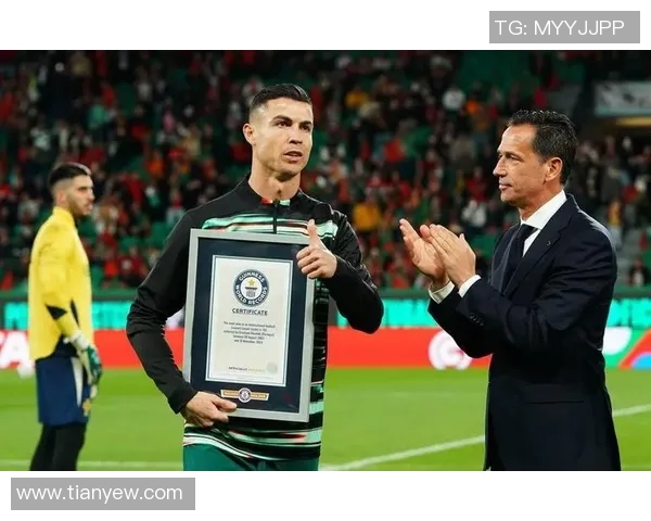 中国足球十大球星排名解析聚焦本土球员辉煌与荣耀时刻