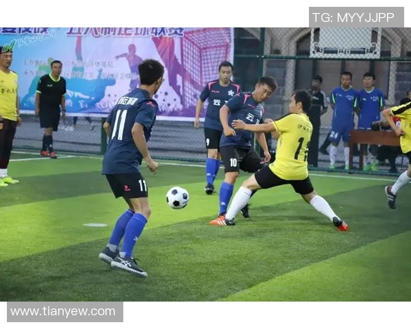 足球传奇人物全景展示高清大图 各大球星风采尽收眼底 足球传奇人物全景展示高清大图 各大球星风采尽收眼底